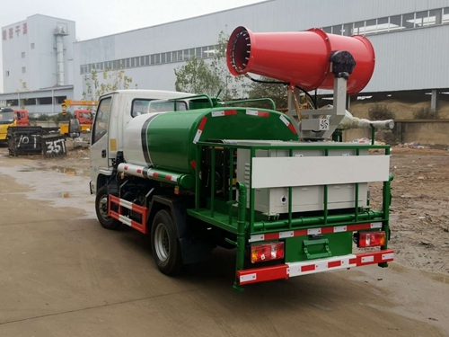 國(guó)六凱馬2噸小型多功能抑塵車