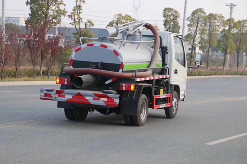 國六凱馬2方藍(lán)牌吸糞車