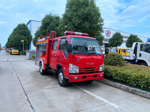 裝水1噸的小型泡沫消防車來了？1噸的小型泡沫消防車多少錢？