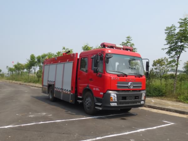 東風(fēng)天錦6噸水罐消防車(chē)